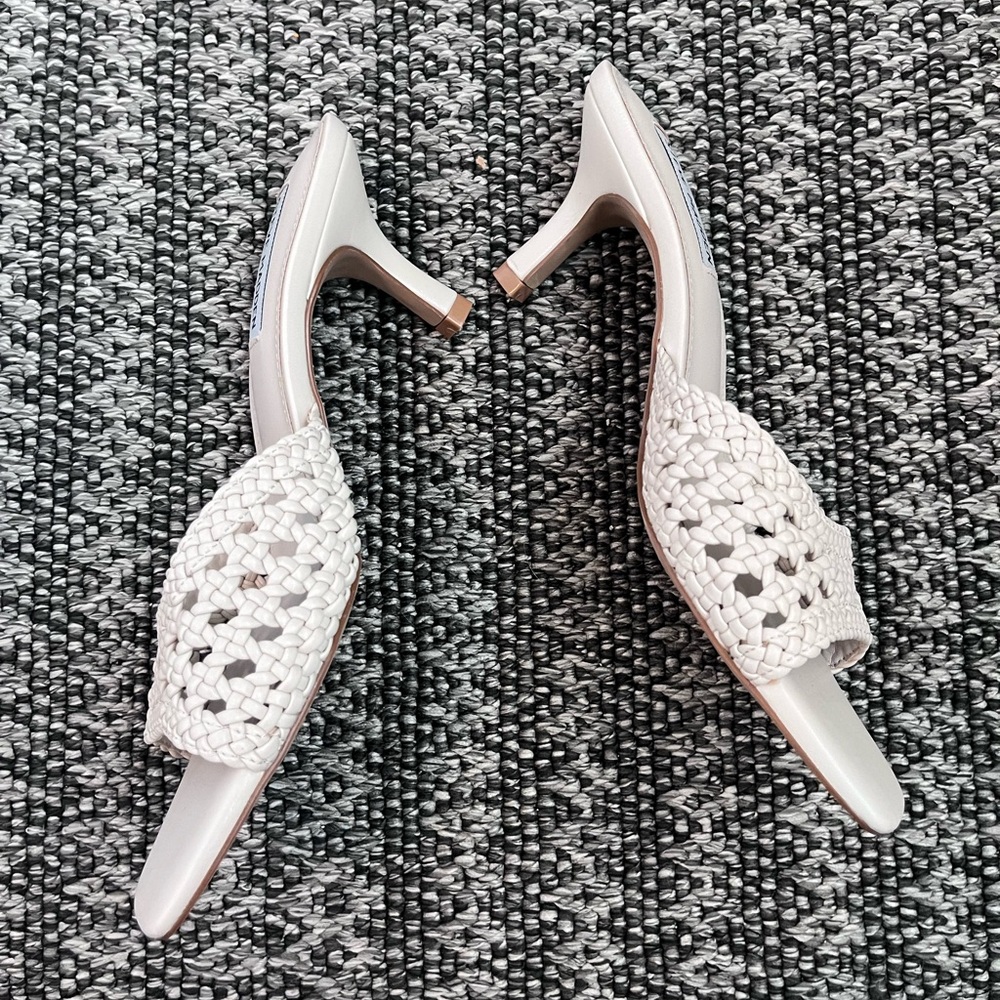 Steve Madden Woven Mule Heels Ivory Square Toe Sandals Size 8.5 - Picture 3 of 4